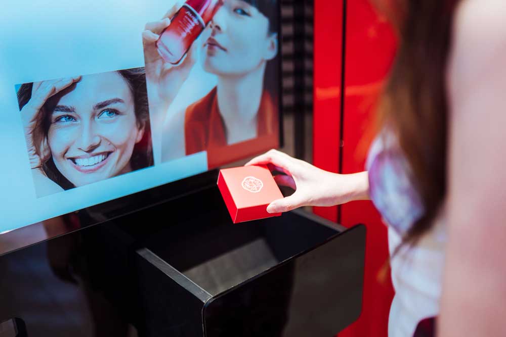 Shiseido-Sampling-Machine-27