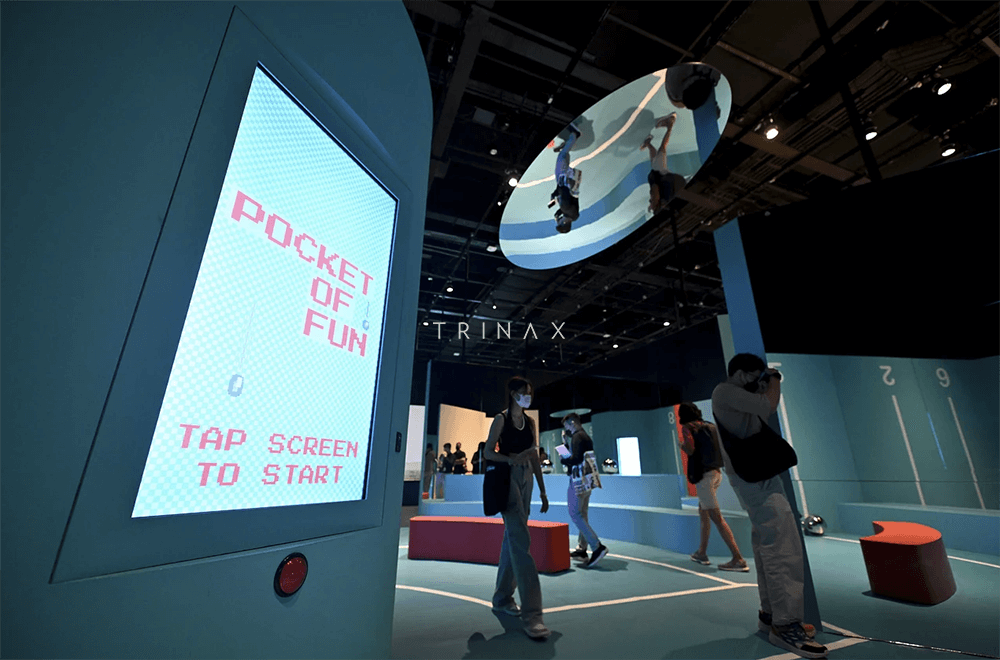 trinax-interactive-space-design-off-on-exhibition-national-museum-singapore-2022-photobooth-kiosk-social-wall-marketing-games
