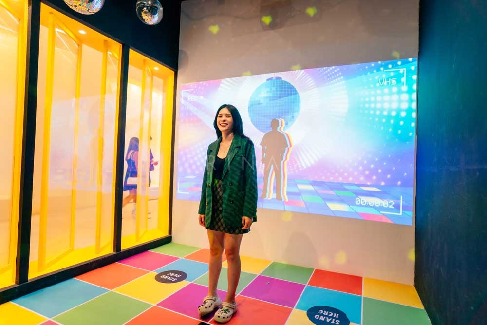 National-Museum-Singapore-Now-Boarding-(Disco-Room)0024