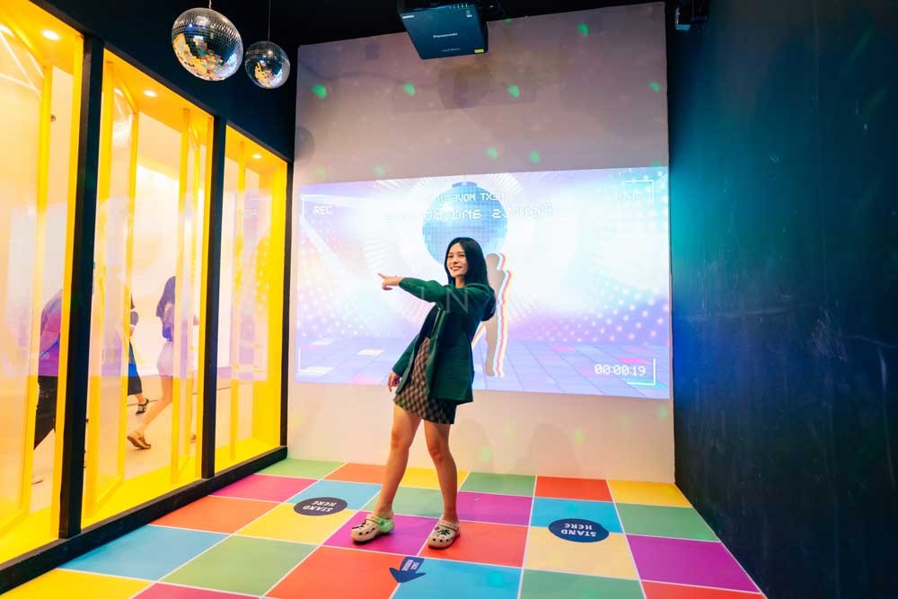 National-Museum-Singapore-Now-Boarding-(Disco-Room)0031
